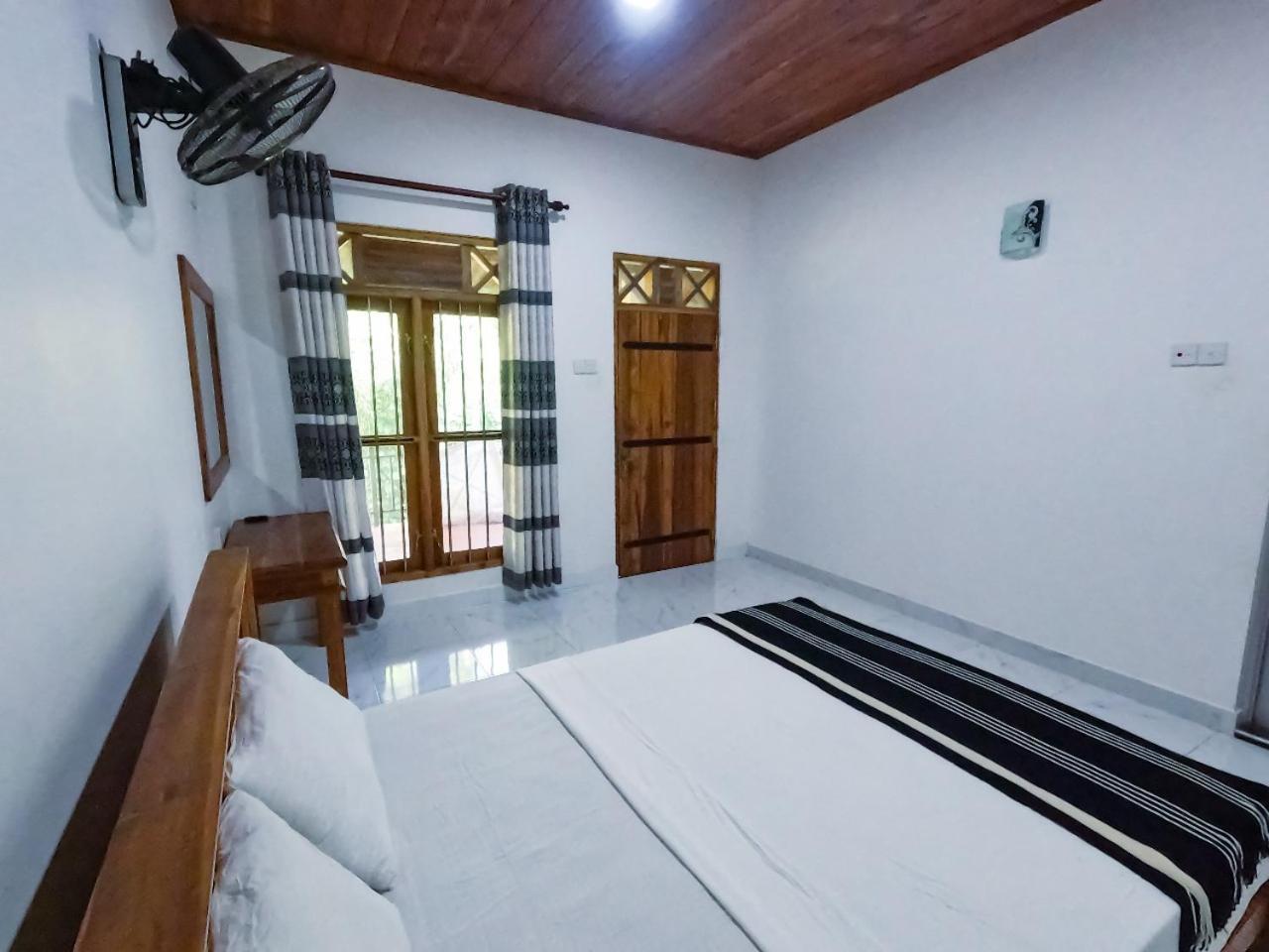 Wild Heaven Udawalawe Hotel Ngoại thất bức ảnh
