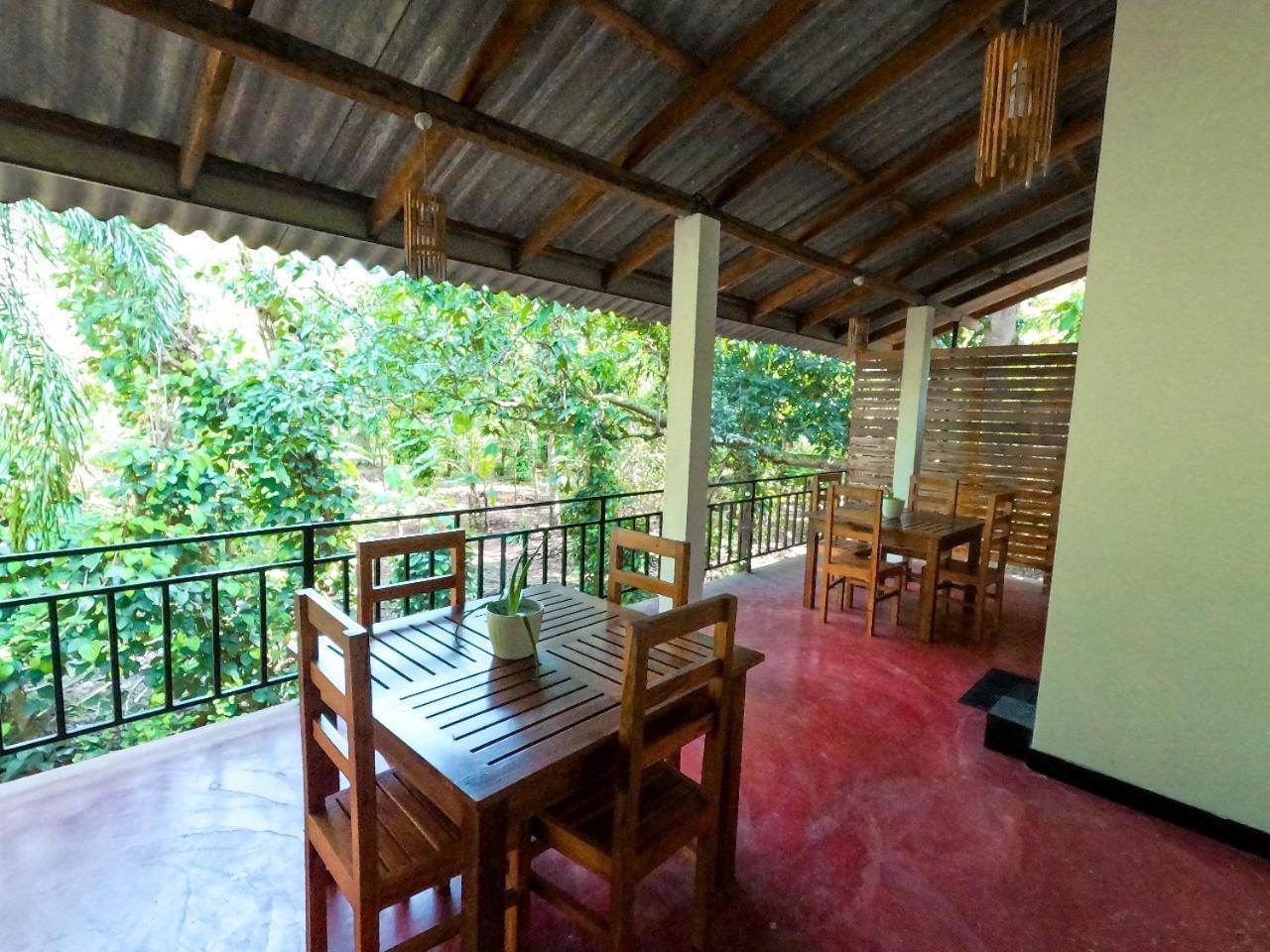 Wild Heaven Udawalawe Hotel Ngoại thất bức ảnh