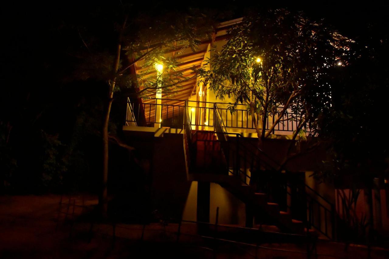 Wild Heaven Udawalawe Hotel Ngoại thất bức ảnh