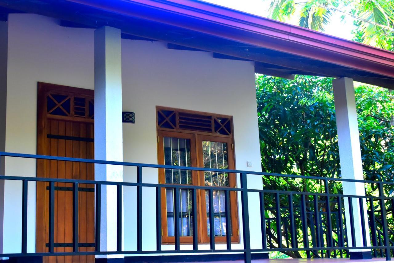 Wild Heaven Udawalawe Hotel Ngoại thất bức ảnh